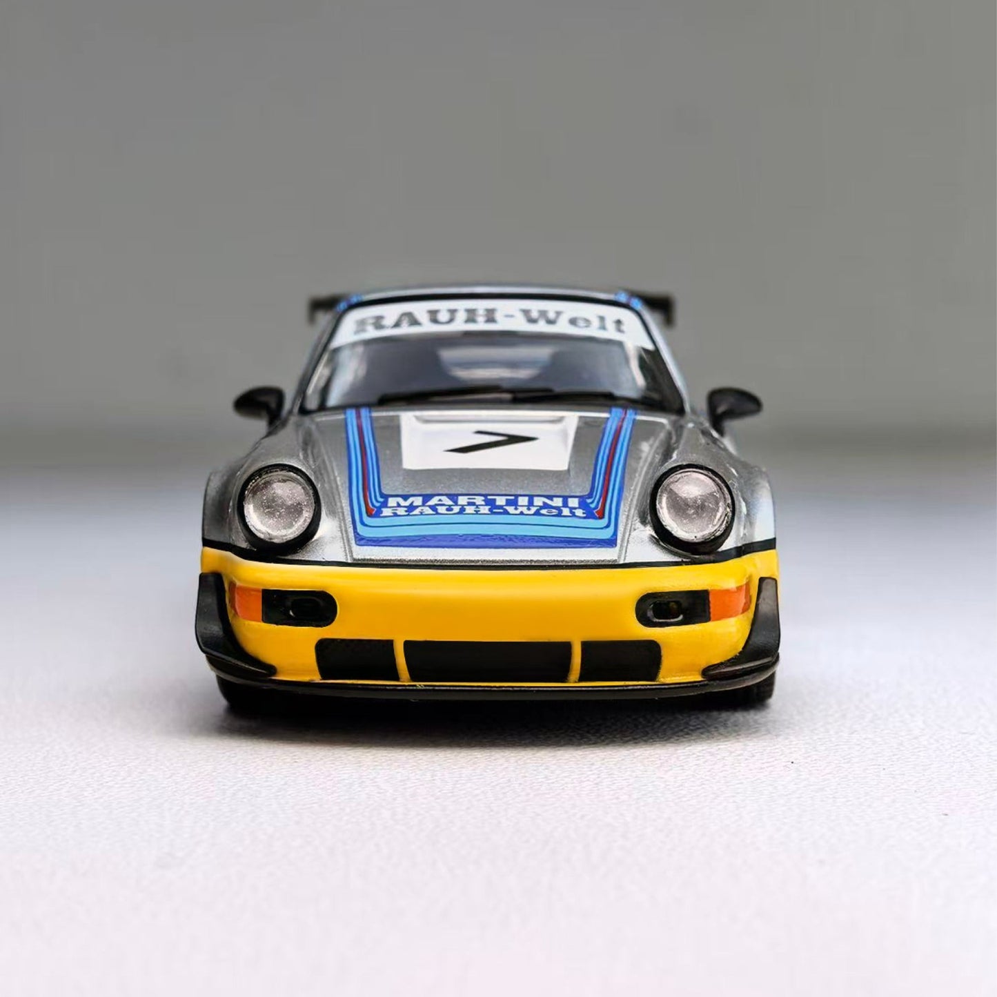 MODELMODEL 1:64 RWB 964 Ichiban Boshi #7 MM64-RWB964-002