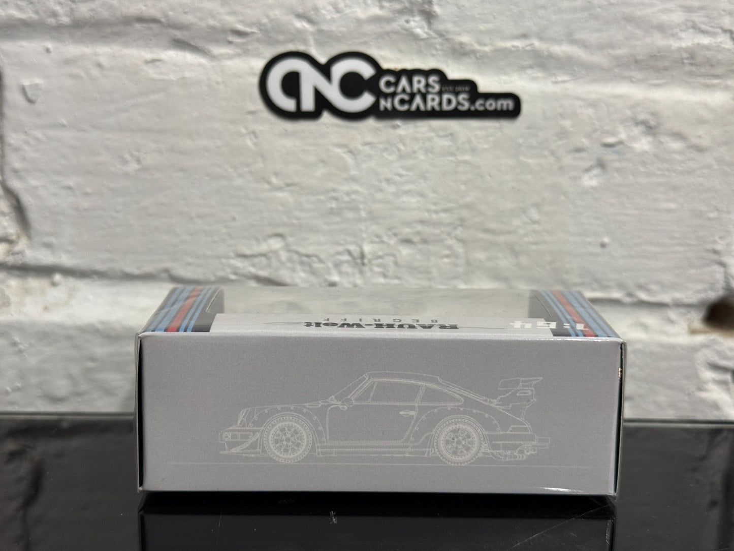 MODELMODEL 1:64 RWB 964 Ichiban Boshi #7 MM64-RWB964-002