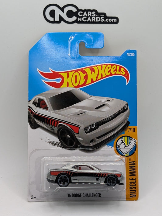 2017 Hot Wheels Muscle Mania '15 Dodge Challenger Silver 48/365 (Soft Corners)