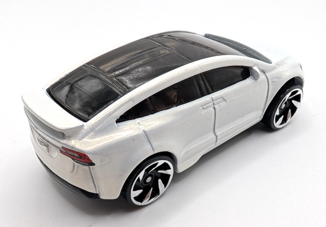 2017 Hot Wheels Factory Fresh Tesla Model X White LOOSE