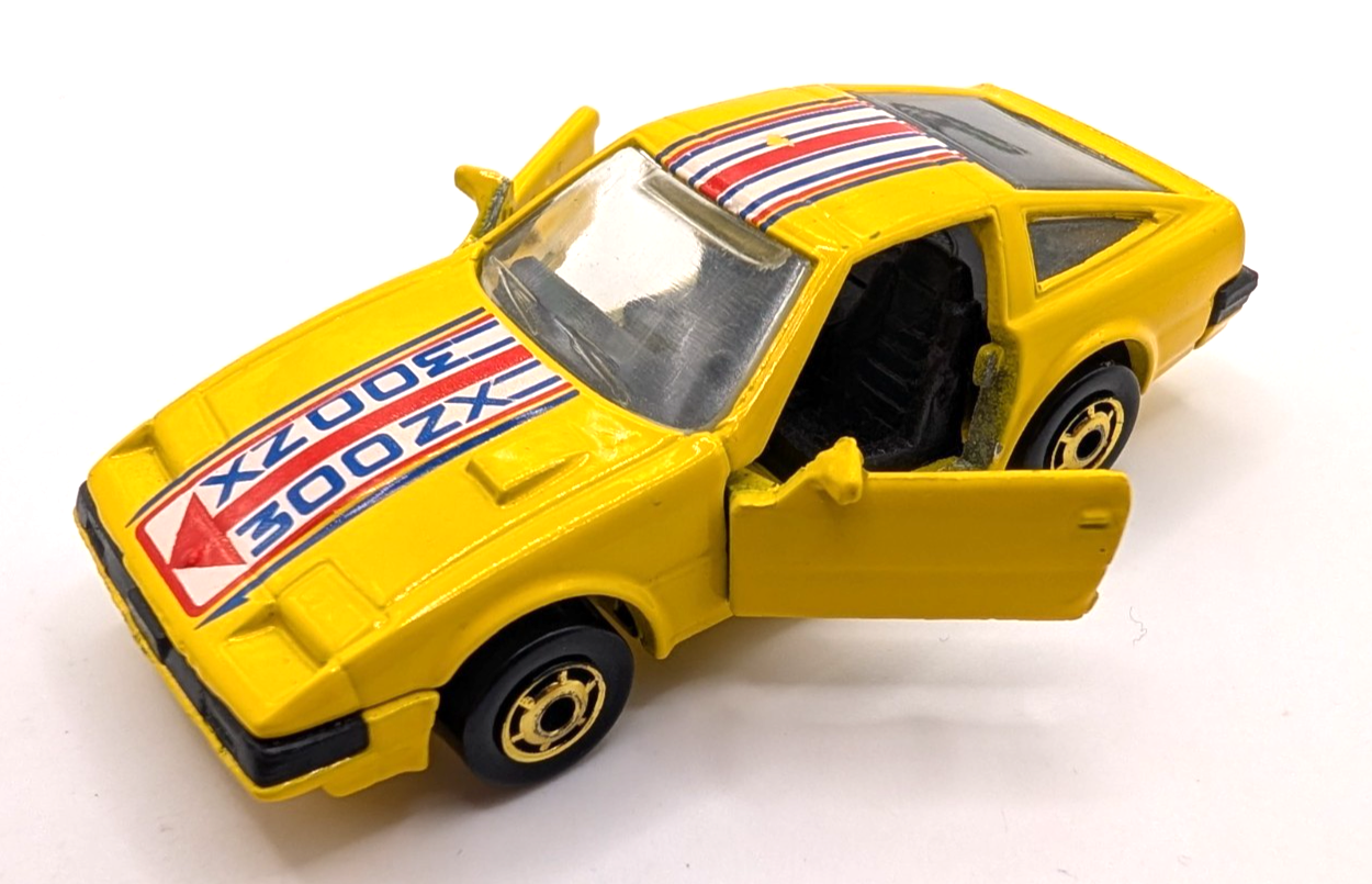 1987 Hot Wheels Nissan 300ZX Yellow Opening Doors LOOSE