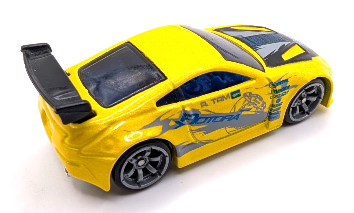 2006 Hot Wheels First Editions Nissan 350z Yellow LOOSE