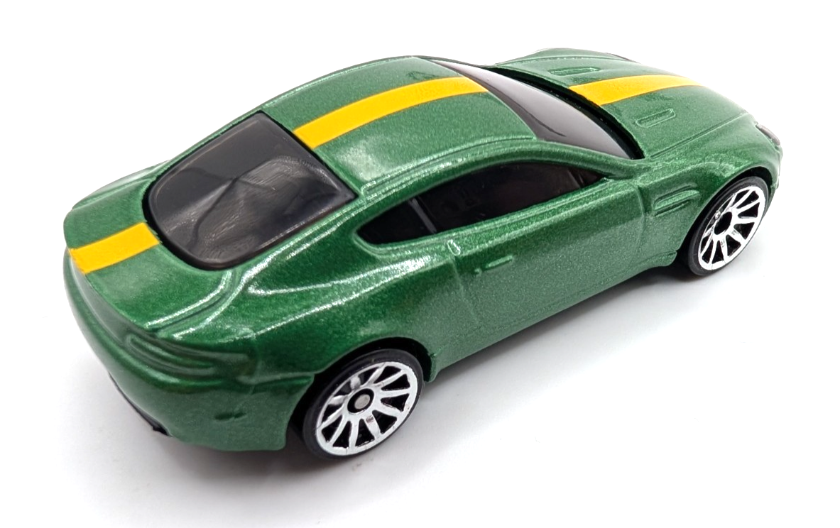Hot Wheels 5 Pack Exclusive Exotics Aston Martin V8 Vantage LOOSE