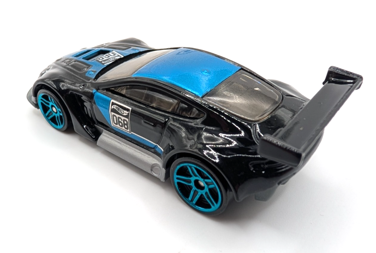 2015 Hot Wheels HW Race Aston Martin Vantage GT3 Black LOOSE