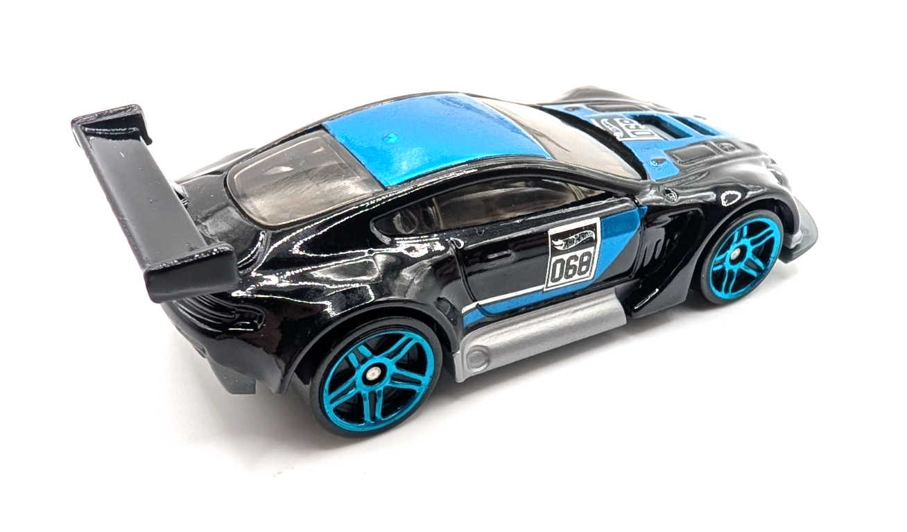2015 Hot Wheels HW Race Aston Martin Vantage GT3 Black LOOSE