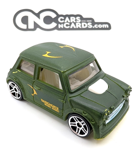 2011 Hot Wheels Color Shifters Mini Cooper Green LOOSE
