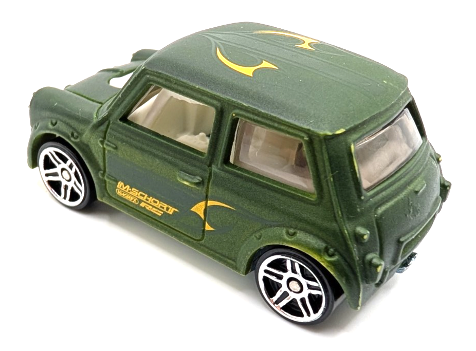 2011 Hot Wheels Color Shifters Mini Cooper Green LOOSE
