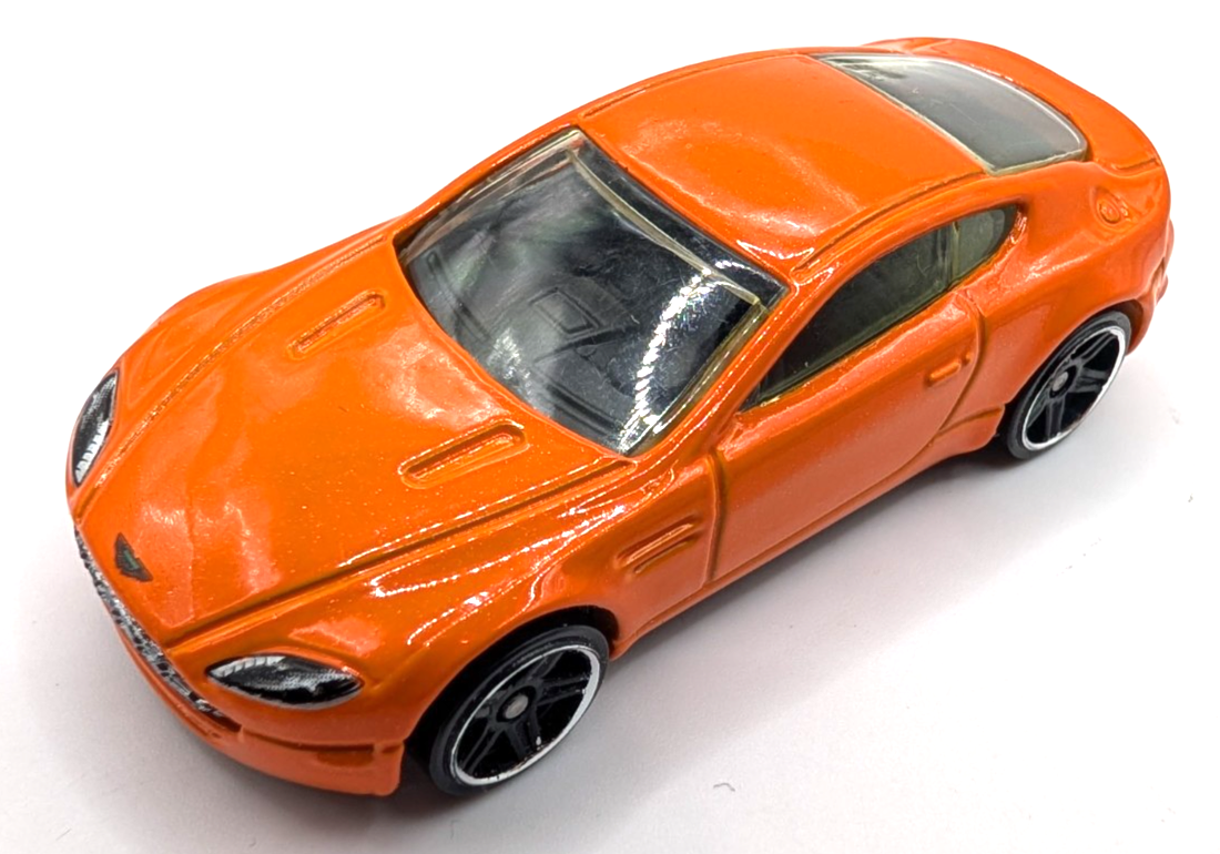 2010 Hot Wheels Mystery Cars Aston Martin V8 Vantage Orange LOOSE