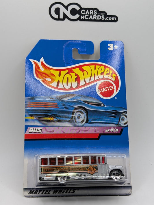 1999 Hot Wheels Street Art 4/4 School Bus 21111 (Soft Corners)