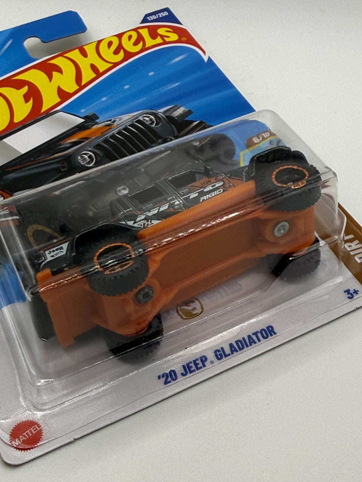 2025 Hot Wheels Super Treasure Hunt '20 Jeep Gladiator With Protector