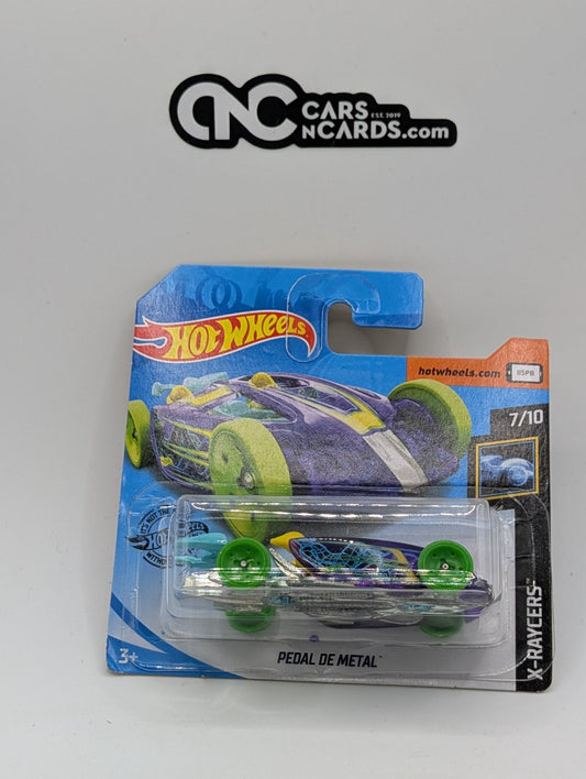 Hot Wheels X-Raycers 7/10 Pedal De Metal 42/250 Short Card (Card Damage)