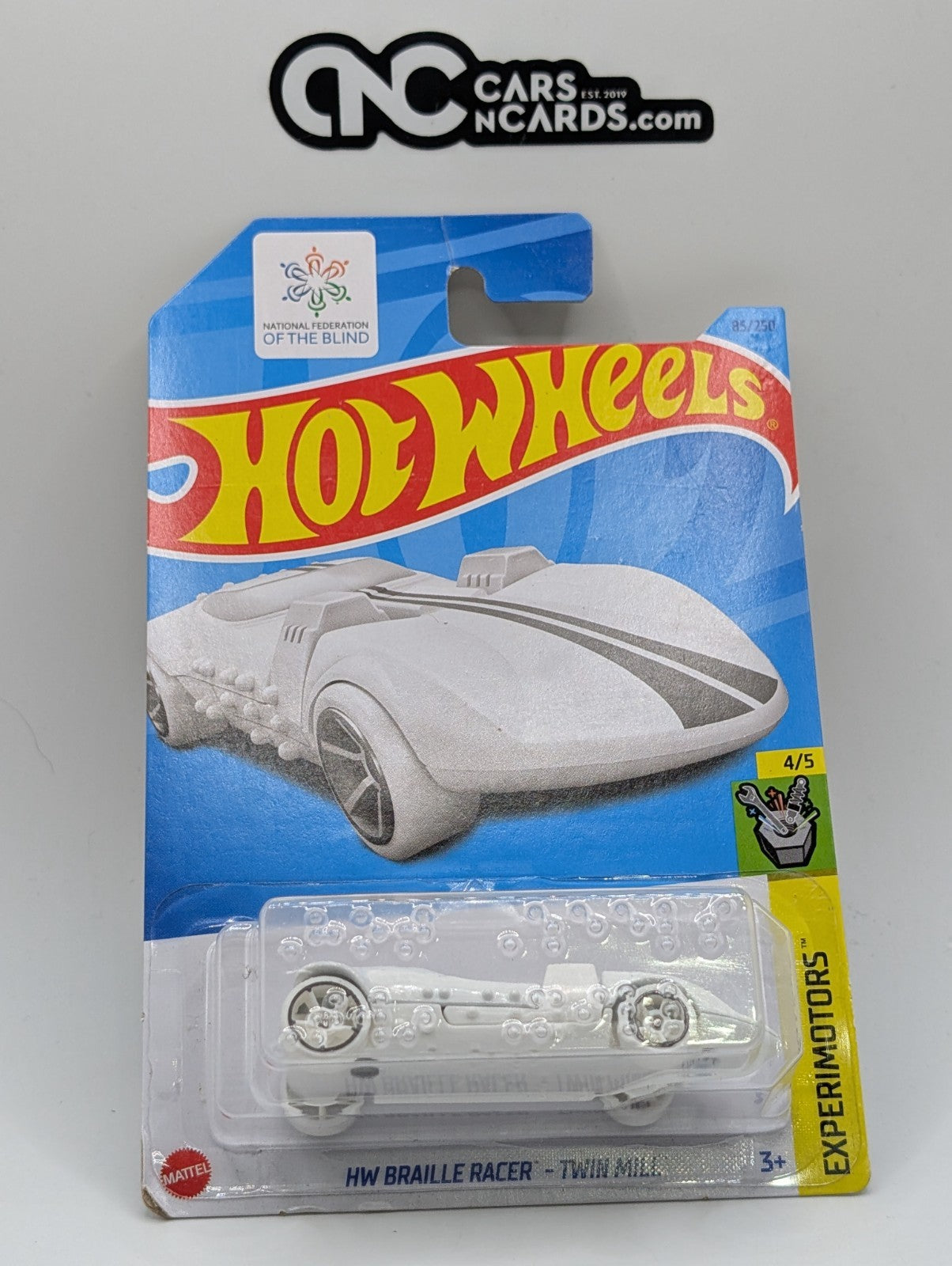 2022 Hot Wheels Experimotors 4/5 HW Braille Racer Twin Mill White (Card Damage)