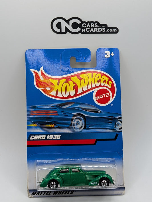2000 Hot Wheels Cord 1936 Green #97 (Card Damage)