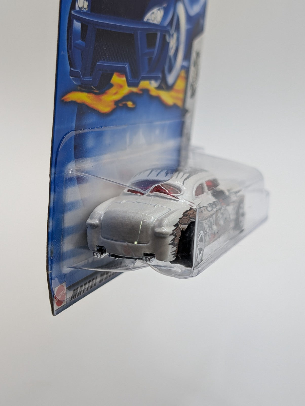 2003 Hot Wheels Boulevard Buccaneers Shoe Box White #80 (Damaged)