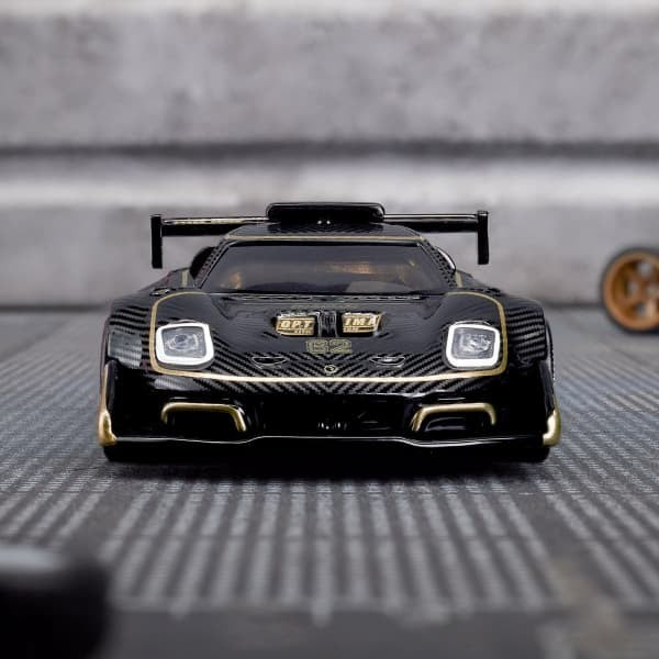 2026 Hot Wheels Elite 64 Radford Type 62-2 Pikes Peak With Protector