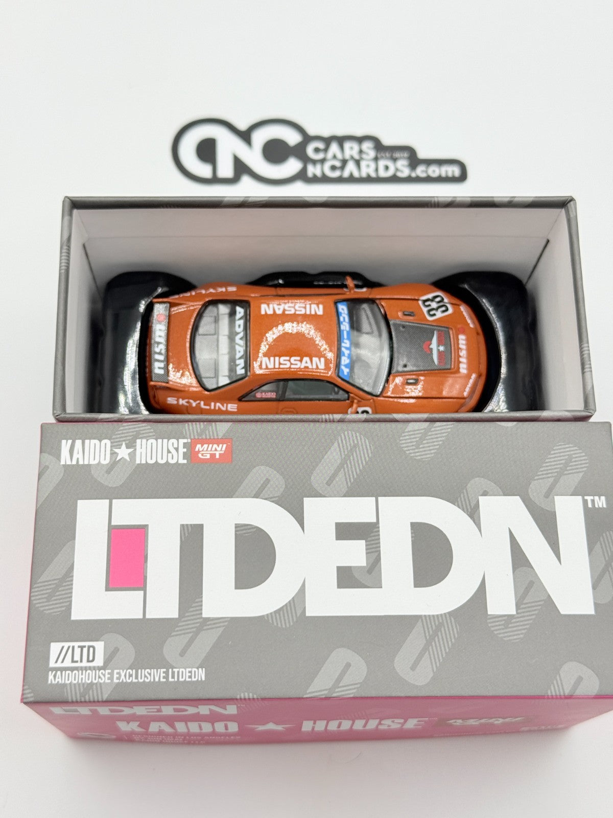 Kaido House x Mini GT KHMG151 LTDEDN Nissan Skyline GT-R (R33)