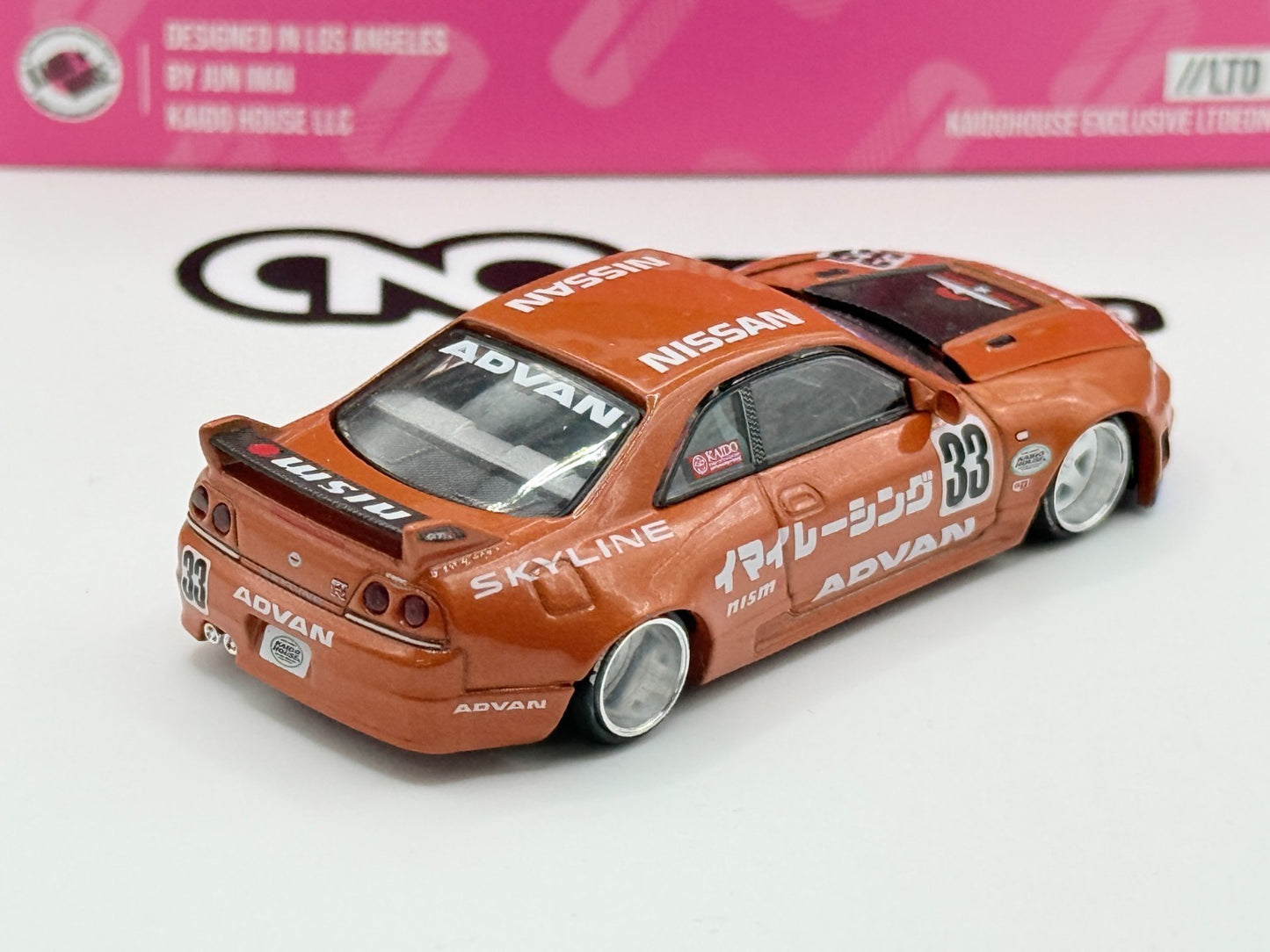 Kaido House x Mini GT KHMG151 LTDEDN Nissan Skyline GT-R (R33)