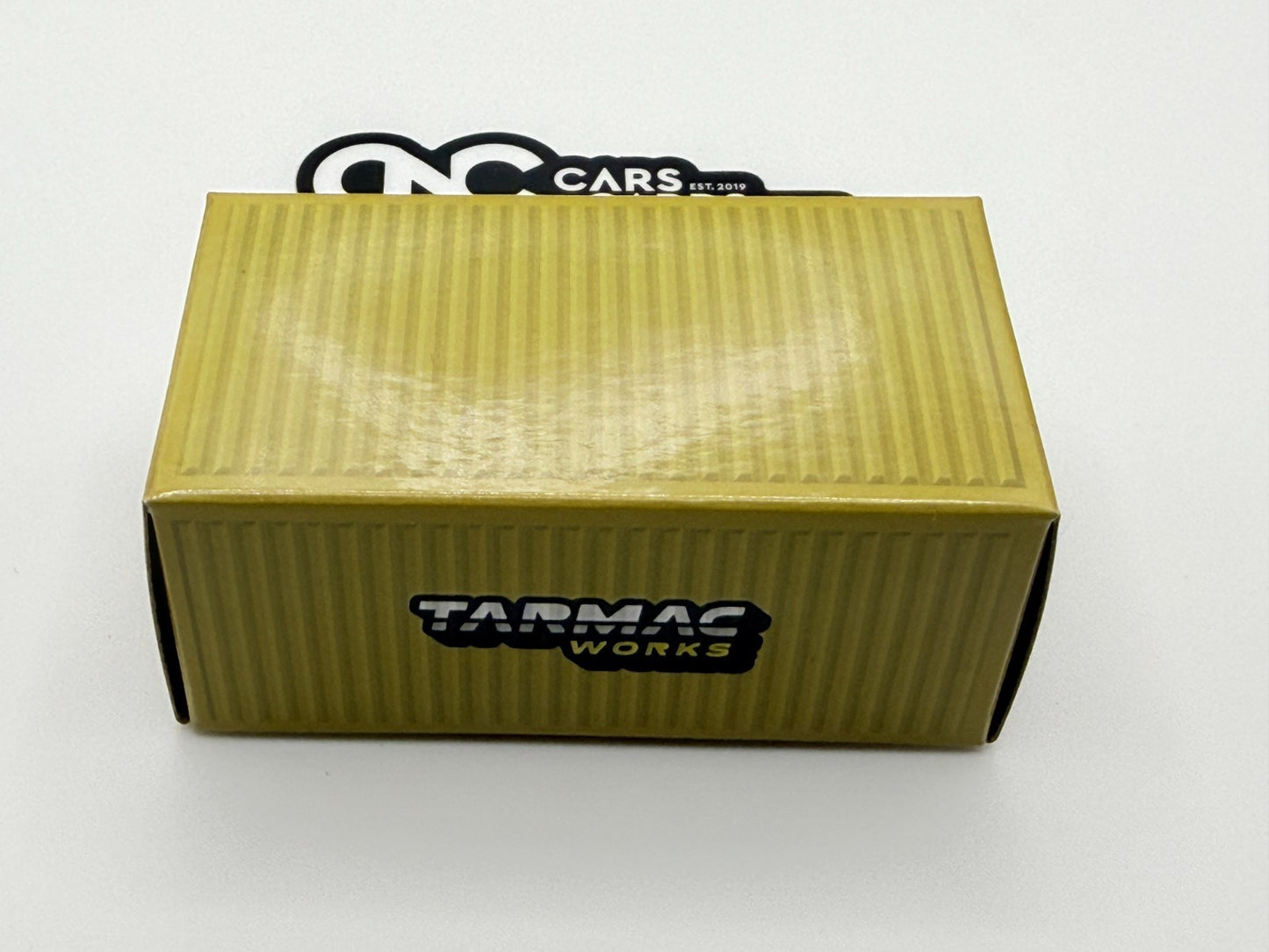 Tarmac Works 1:64 Global64 Koenigsegg Agera RS Black / Yellow Open Box