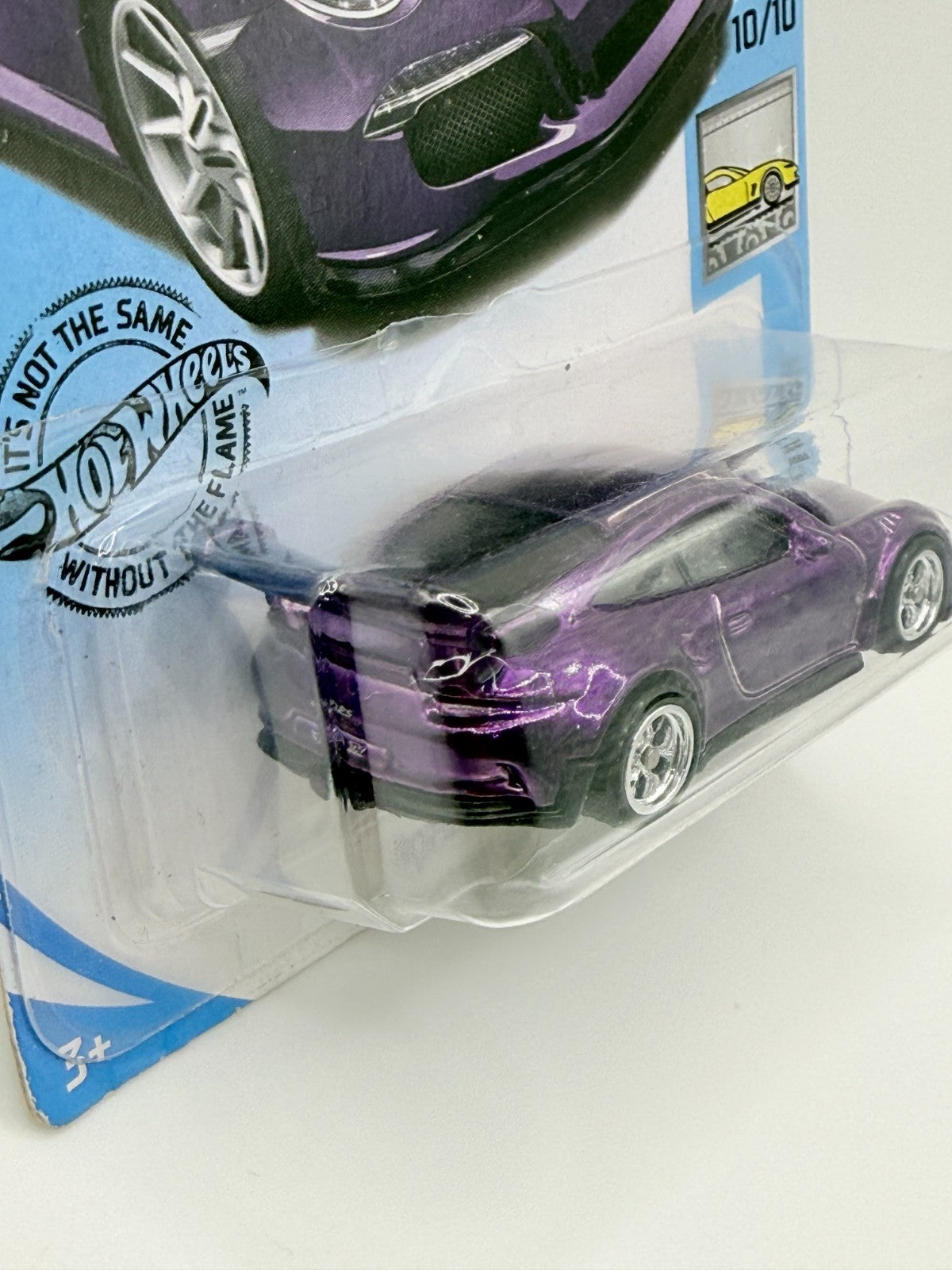2019 Hot Wheels Factory Fresh Porsche 911 GT3 RS Super Treasure Hunt Card Damage