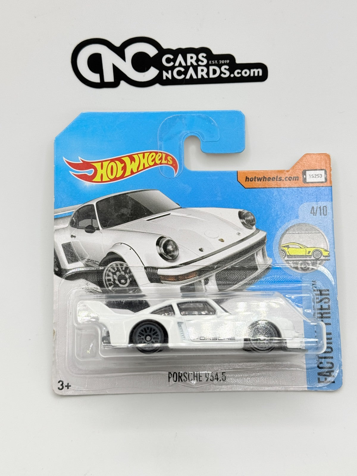 2017 Hot Wheels Factory Fresh 4/10 Porsche 934.5 White (Short Card)
