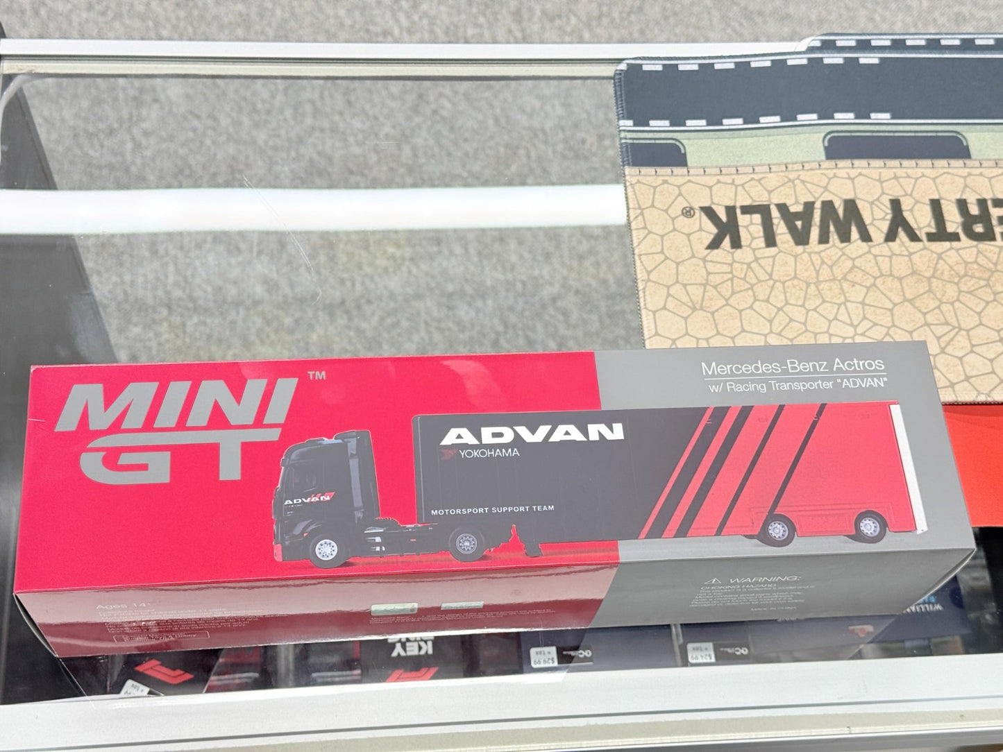 Mini GT 1:64 #741 Mercedes-Benz Actros Racing Transporter ADVAN Yokohama Open