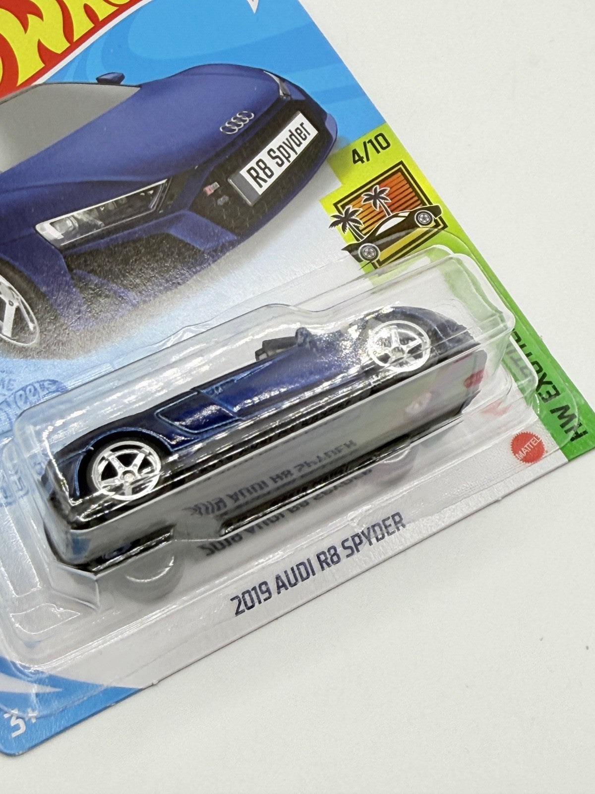 2019 Hot Wheels 2019 Audi R8 Spyder Super Treasure Hunt With Protector