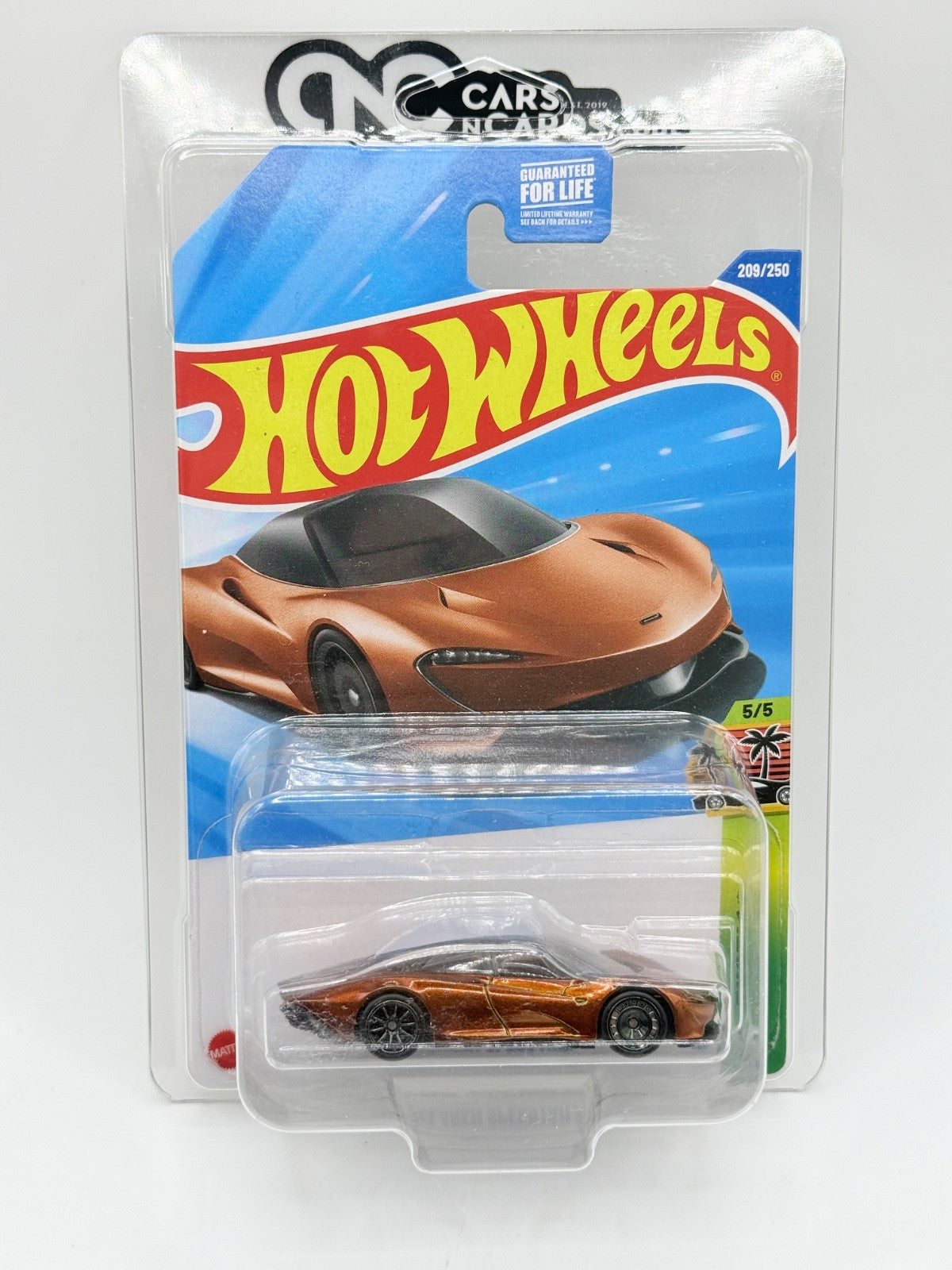 2025 Hot Wheels Super Treasure Hunt McLaren Speedtail With Protector