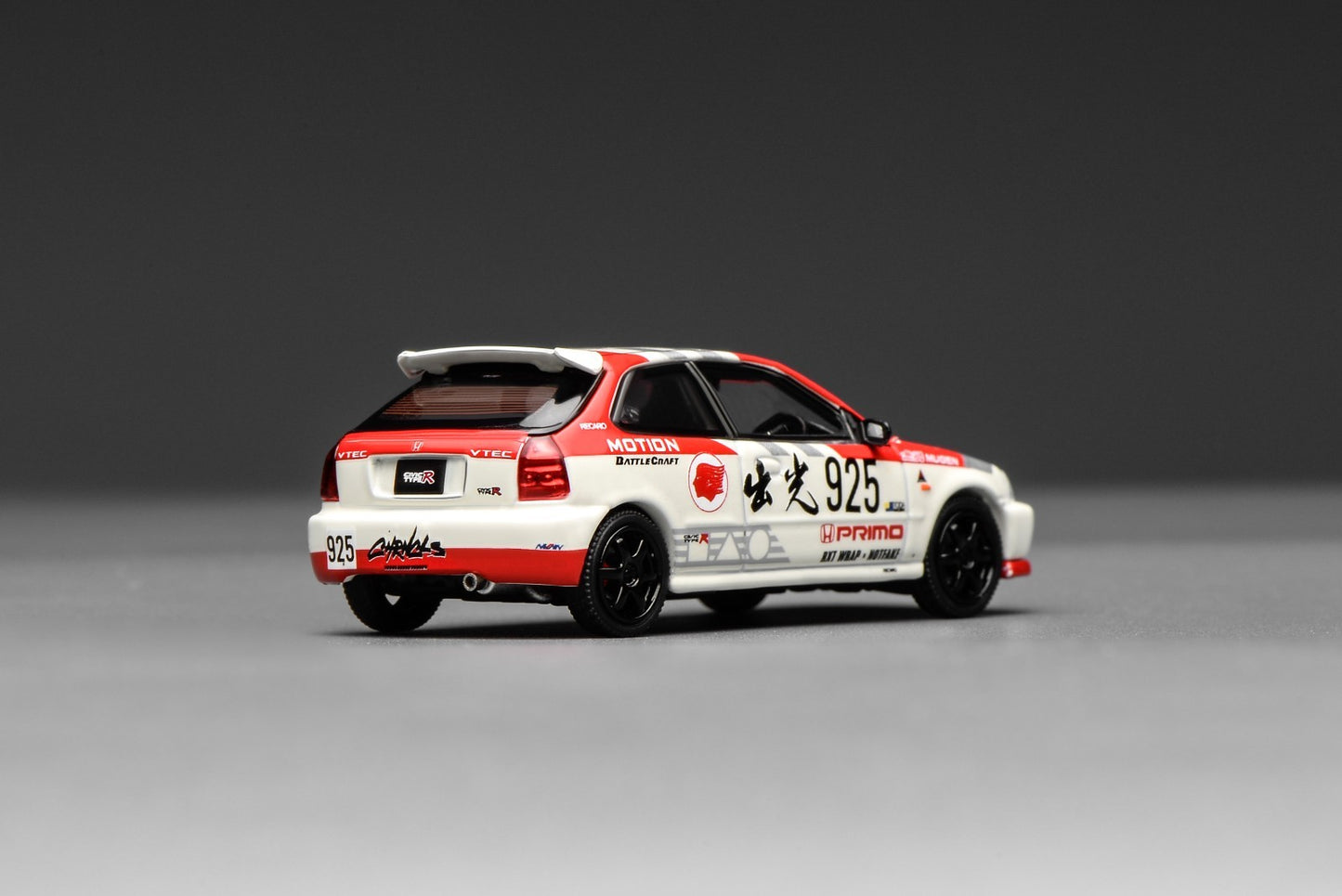 Motorhelix 1:64 Honda Civic TYPE R (EK9) Idemitsu Motion Red M65040
