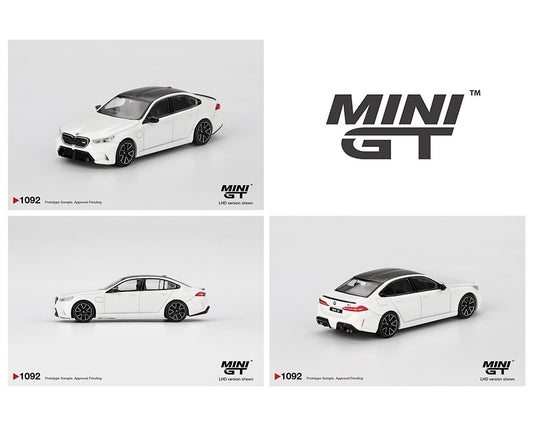 Mini GT 1:64 BMW M5 – Alpine White