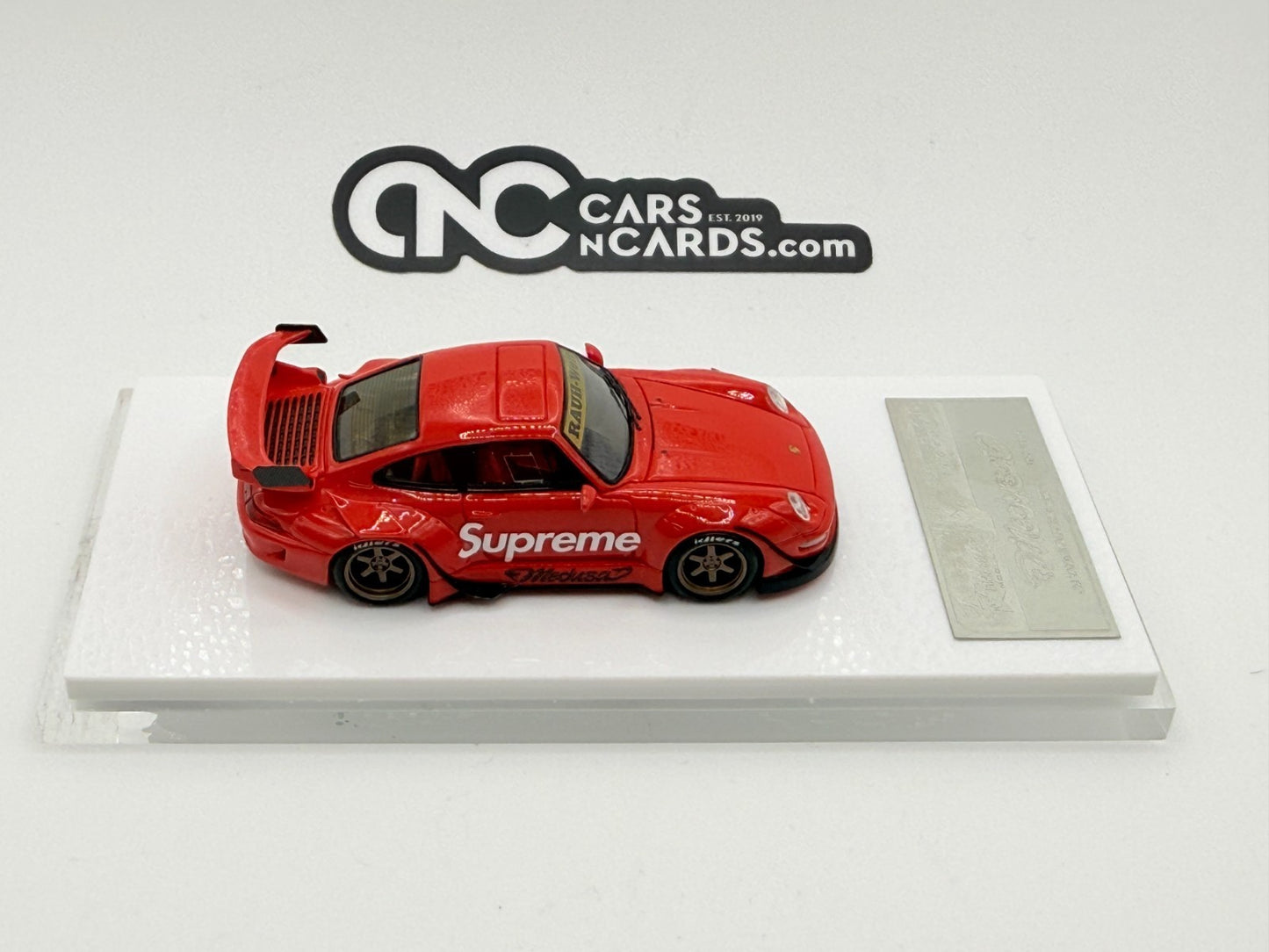 Fuelme 1:64 RWB PORSCHE 911 993 Supreme Limited Edition 1 of 1499 FM64002-RWB993