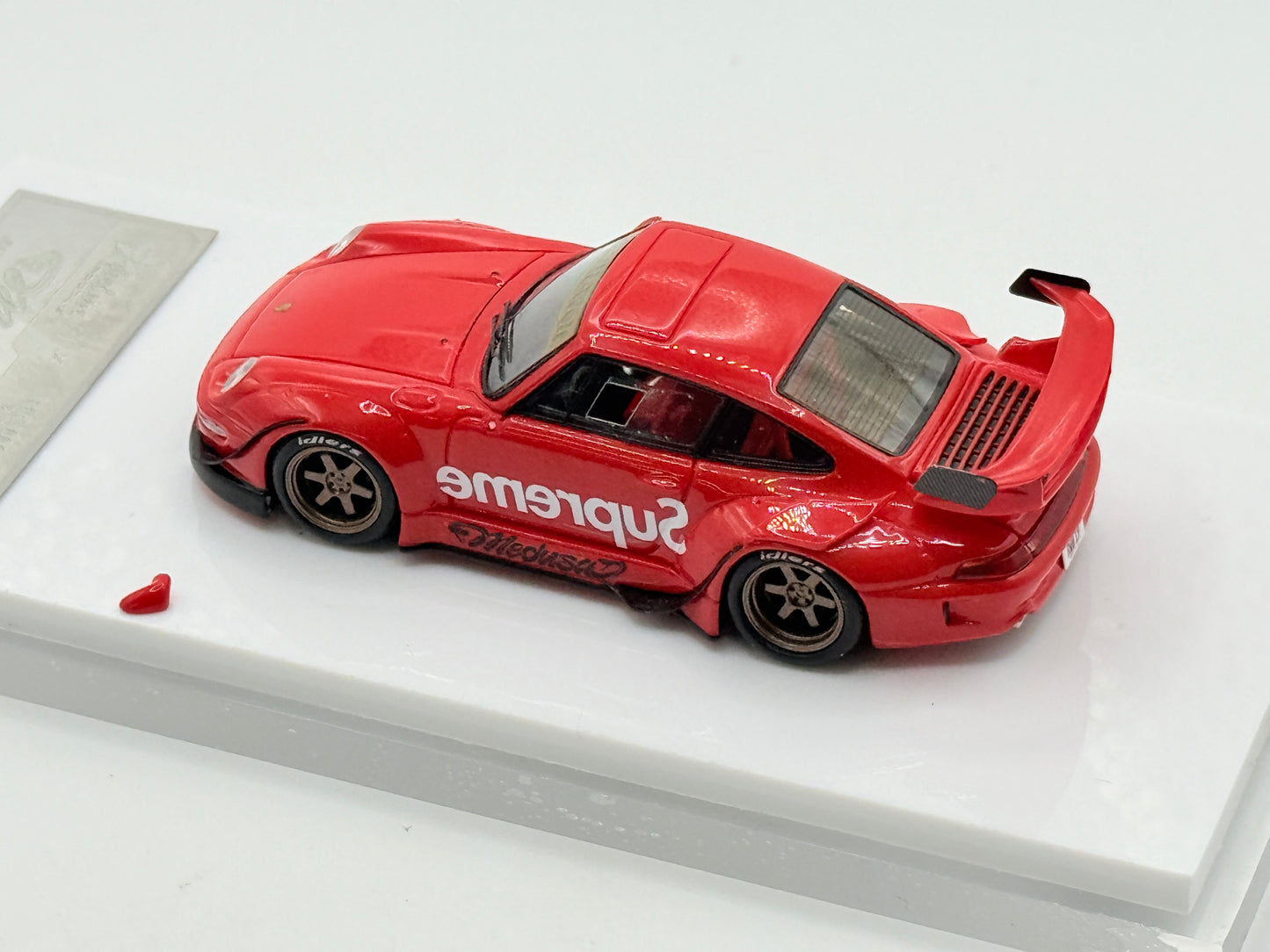 Fuelme 1:64 RWB PORSCHE 911 993 Supreme Limited Edition 1 of 1499 FM64002-RWB993