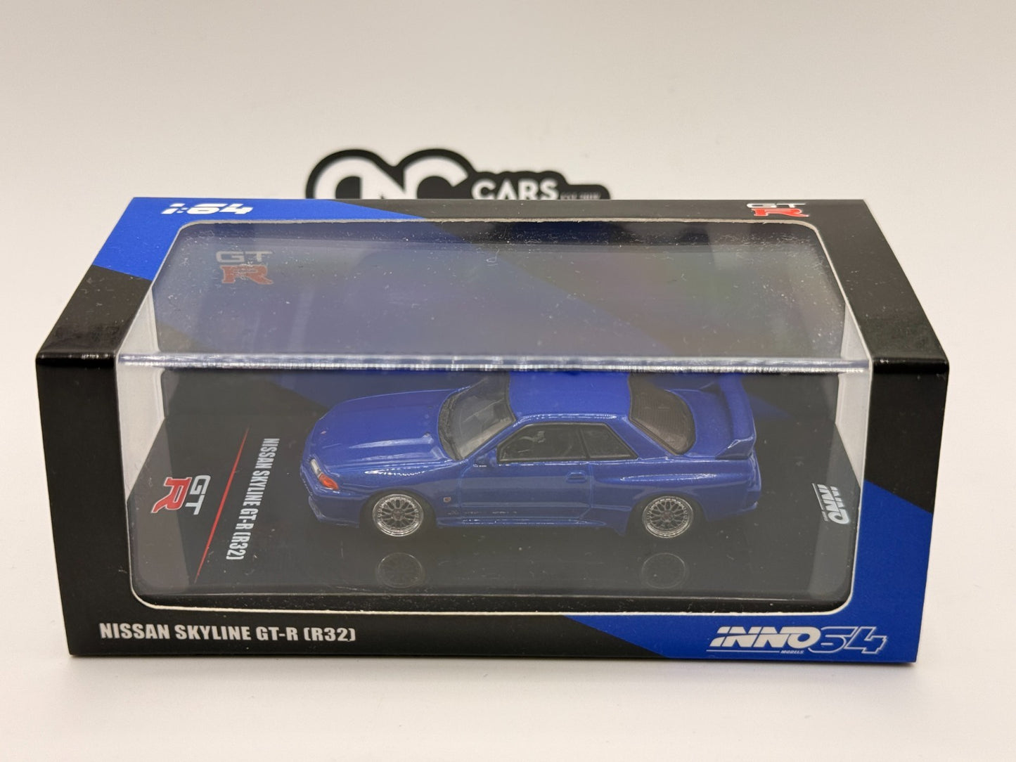INNO64 1:64 NISSAN SKYLINE GT-R (R32) Blue IN64-R32-BLU