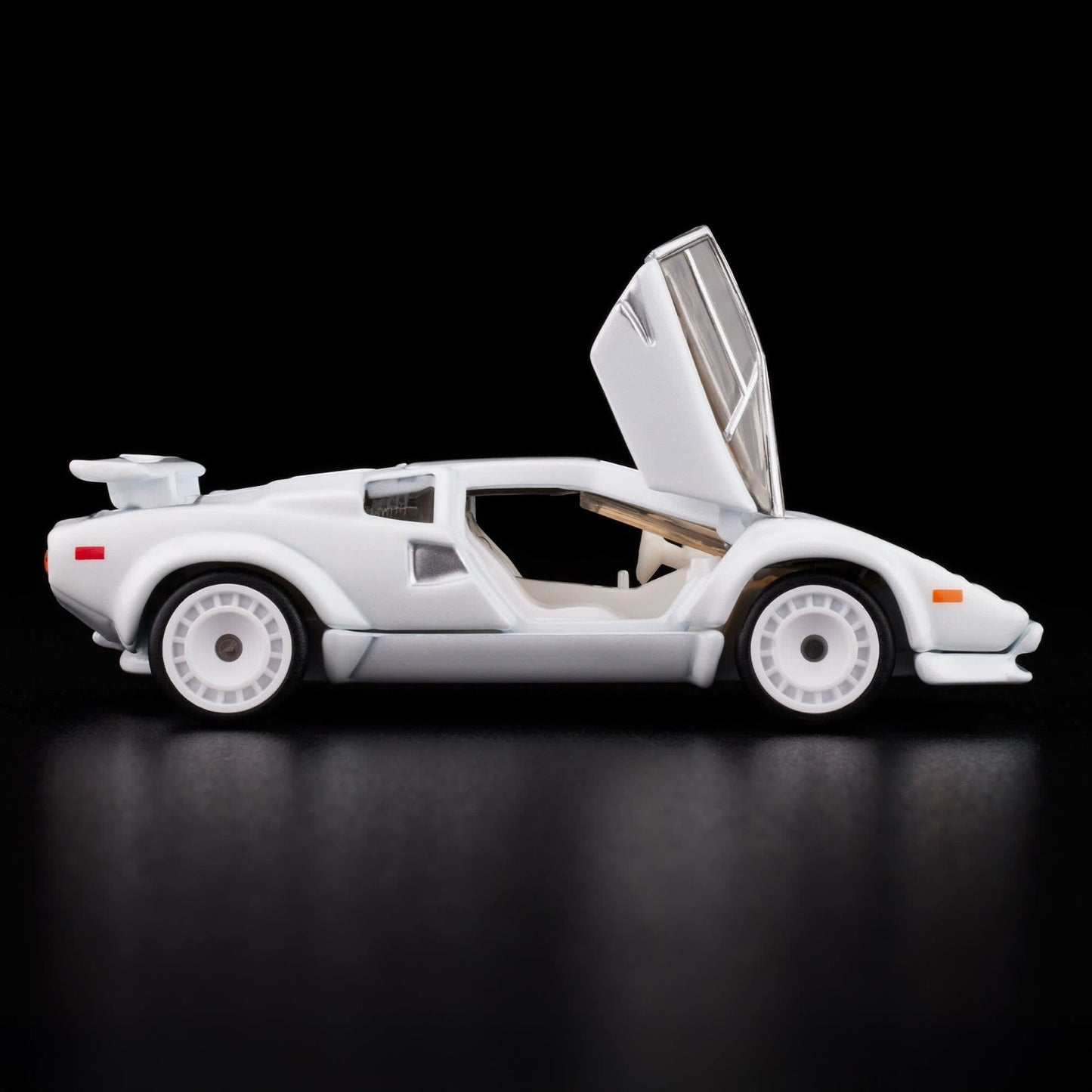 2025 Hot Wheels RLC Red Line Club 1982 Lamborghini Countach LP 500 S Sealed Box