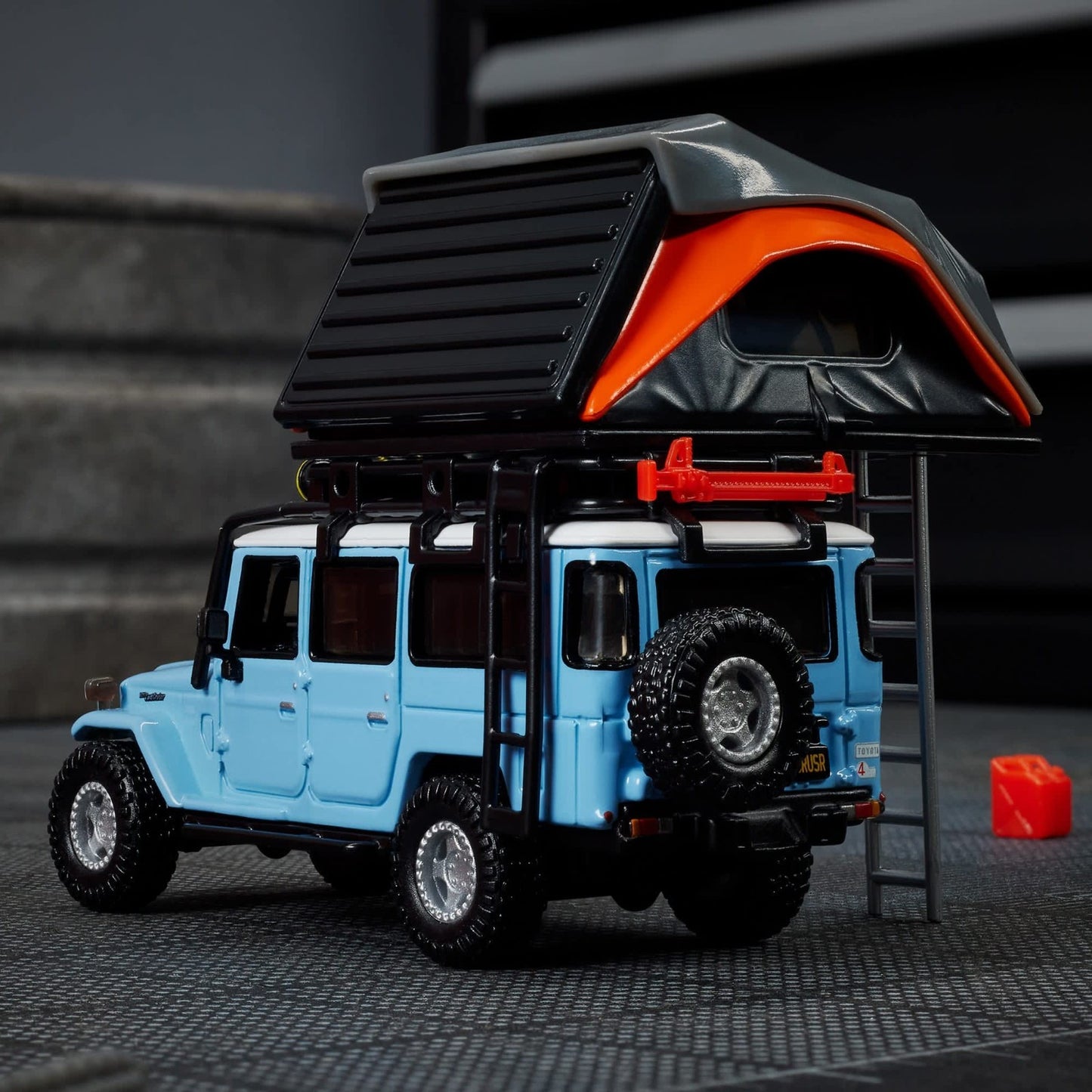 2025 Hot Wheels Elite 64 Mod Shop 1982 Custom Toyota Land Cruiser FJ45 Troopy
