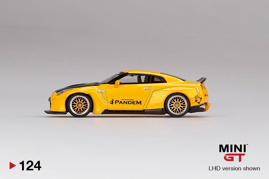 Mini GT 124 LB-Silhouette WORKS GT NISSAN GT-R Carbon Metallic Yellow Open Box