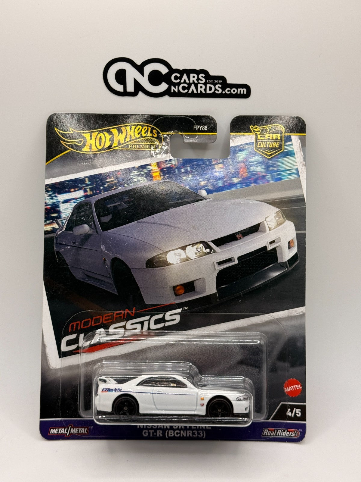 2024 Hot Wheels Premium Modern Classics 4/5 Nissan Skyline GT-R (BCNR33) White