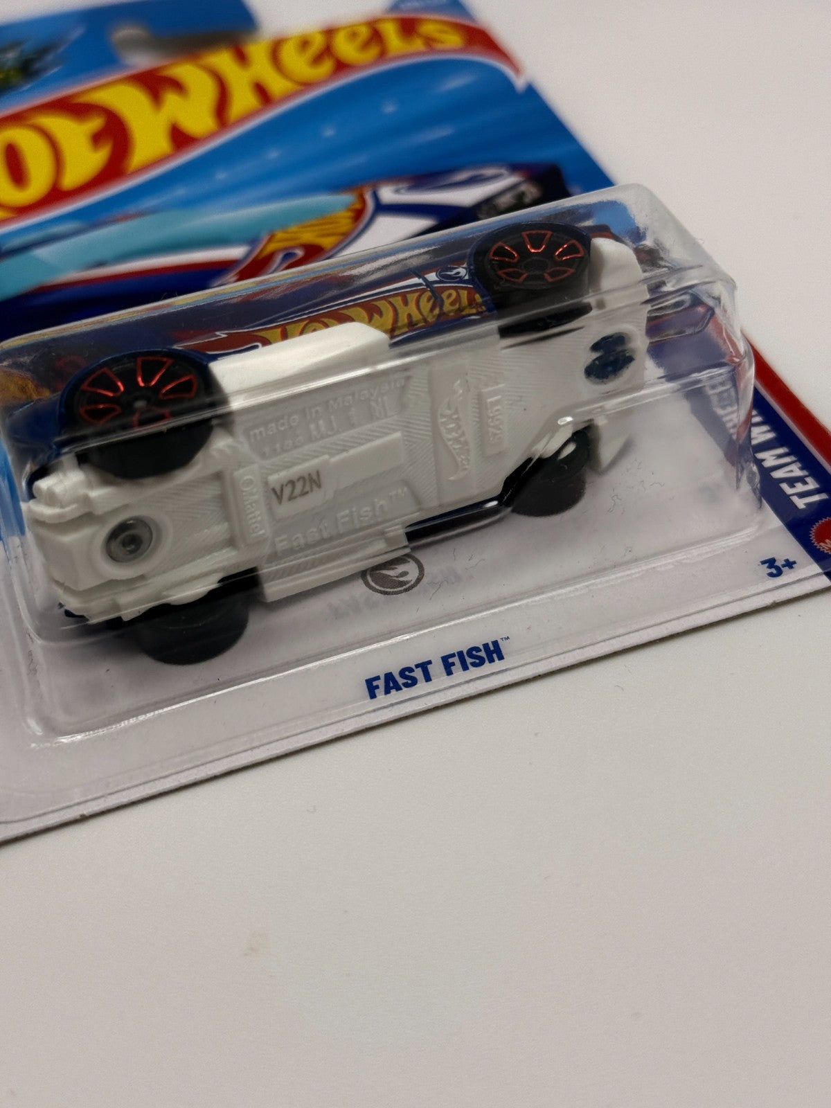 2026 Hot Wheels Team Wheels 5/5 Fast Fish Treasure Hunt (Soft Corners)