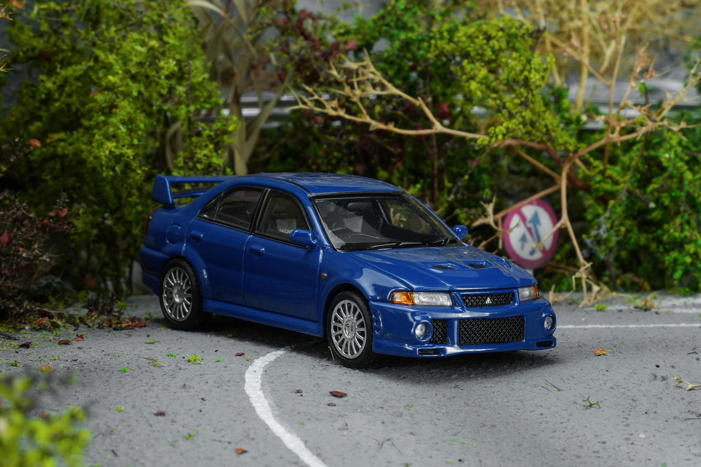 (PRE-ORDER) Motorhelix 1:64 Mitsubishi Lancer EVOLUTION VI GSR Ice Blue M64205