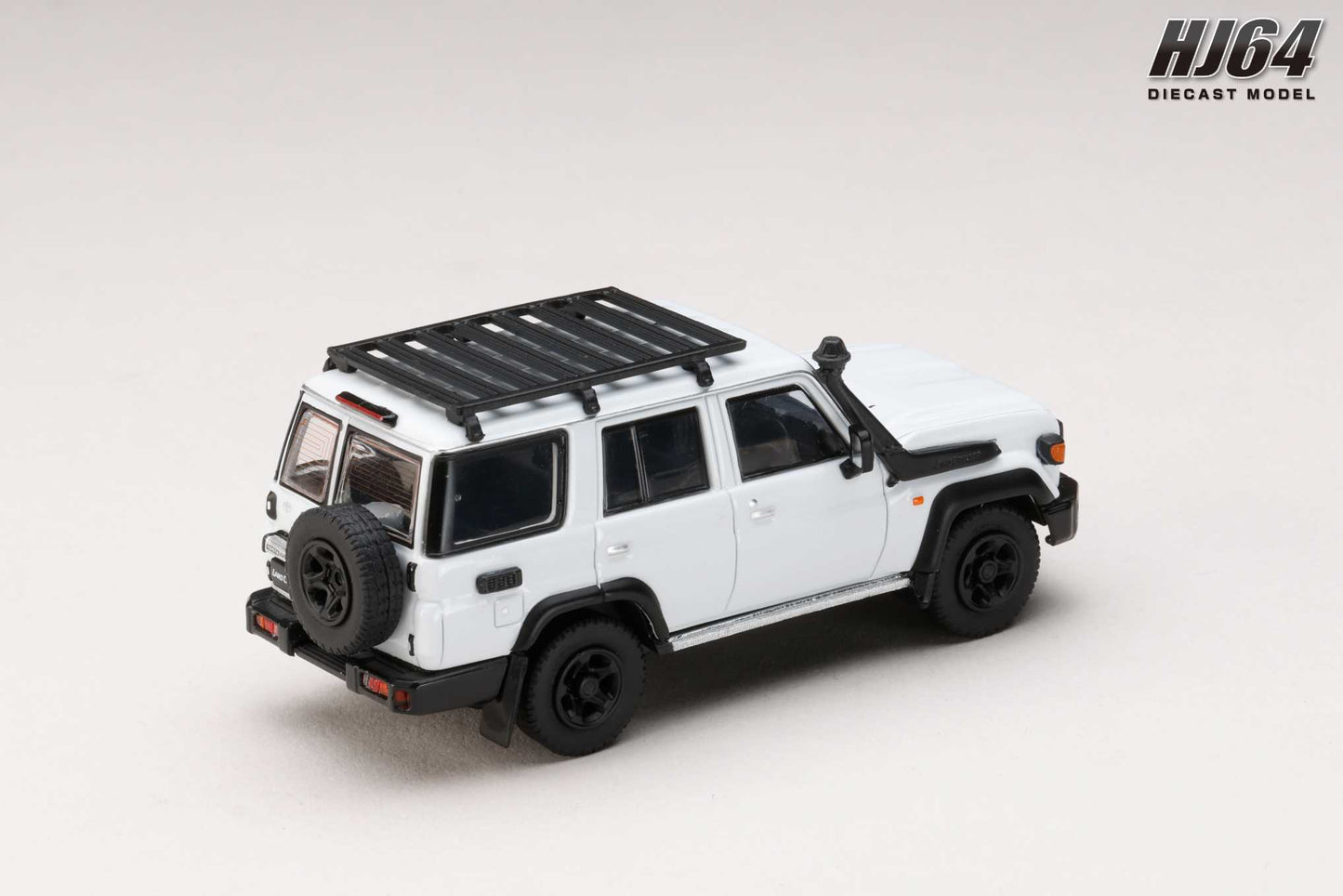 (PRE-ORDER) Hobby Japan 1:64 Toyota LANDCRUISER 70 (GDJ76W) 2023 CUSTOMIZED VERSION - SUPER WHITE Ⅱ HJ642090W