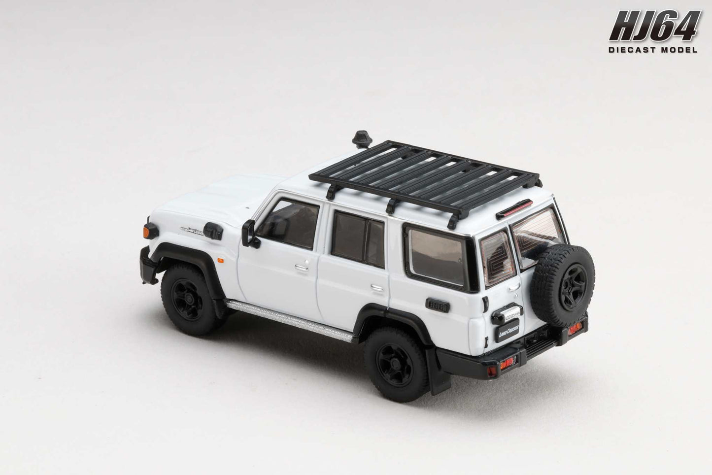 (PRE-ORDER) Hobby Japan 1:64 Toyota LANDCRUISER 70 (GDJ76W) 2023 CUSTOMIZED VERSION - SUPER WHITE Ⅱ HJ642090W