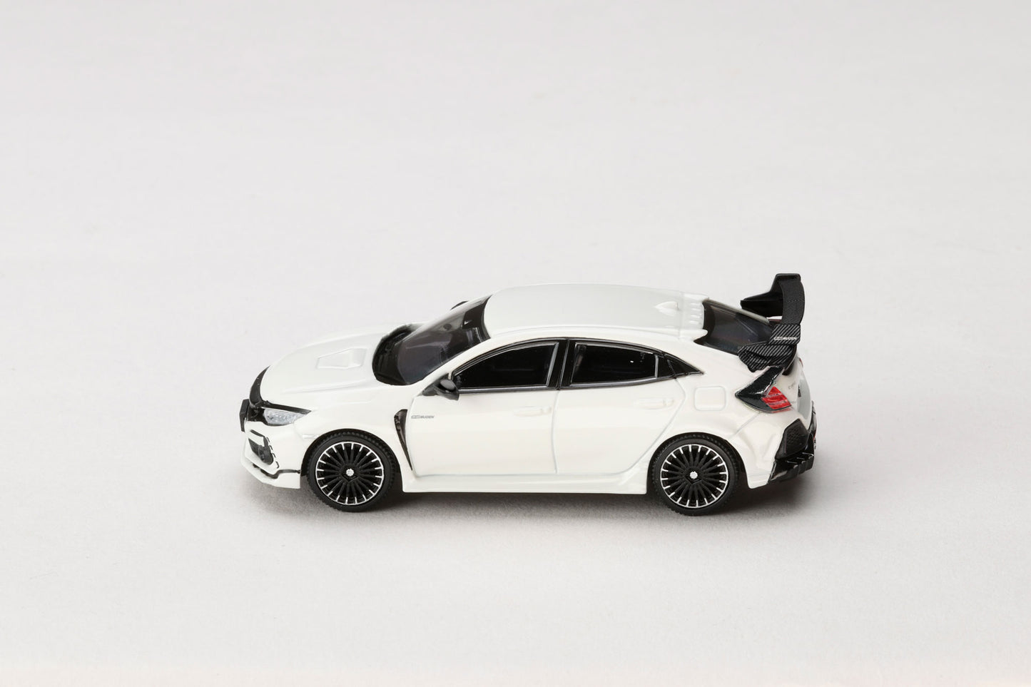 (PRE-ORDER) HOBBY JAPAN JDM64 1:64 MUGEN CIVIC TYPE R (FK8) 2017 - Championship White HJDM011-23