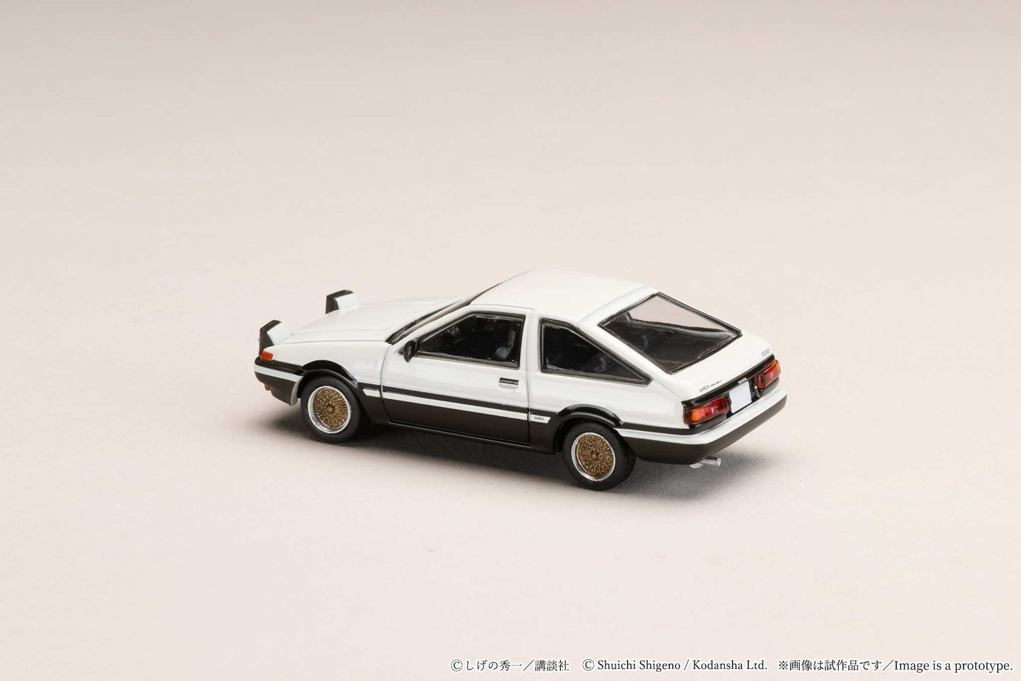 (PRE-ORDER) HOBBY JAPAN JDM64 1:64 Toyota SPRINTER TRUENO (AE86)/ INITIAL D (Takumi Fujiwara AND Natsuki Mogi) HJDMD001F