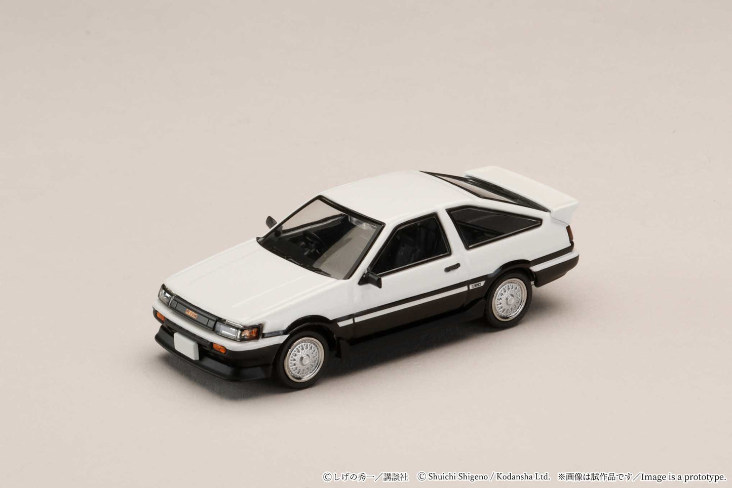 (PRE-ORDER) HOBBY JAPAN JDM64 1:64 Toyota COROLLA LEVIN (AE86) / Initial D Wataru Akiyama vs Takumi Fujiwara (Includes 2 random cards) HJDMD008B