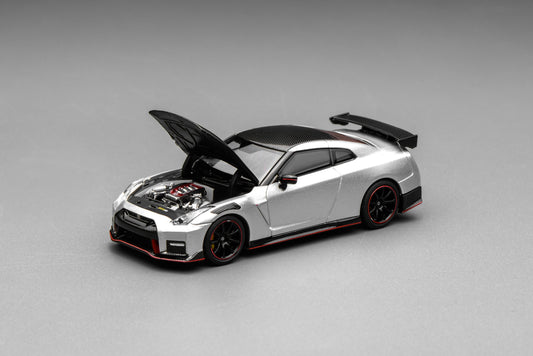(PRE-ORDER) Motorhelix 1:64 Nissan GT-R NISMO (R35) Special Edition 2022 NISMO Ultimate Metal Silver M63523