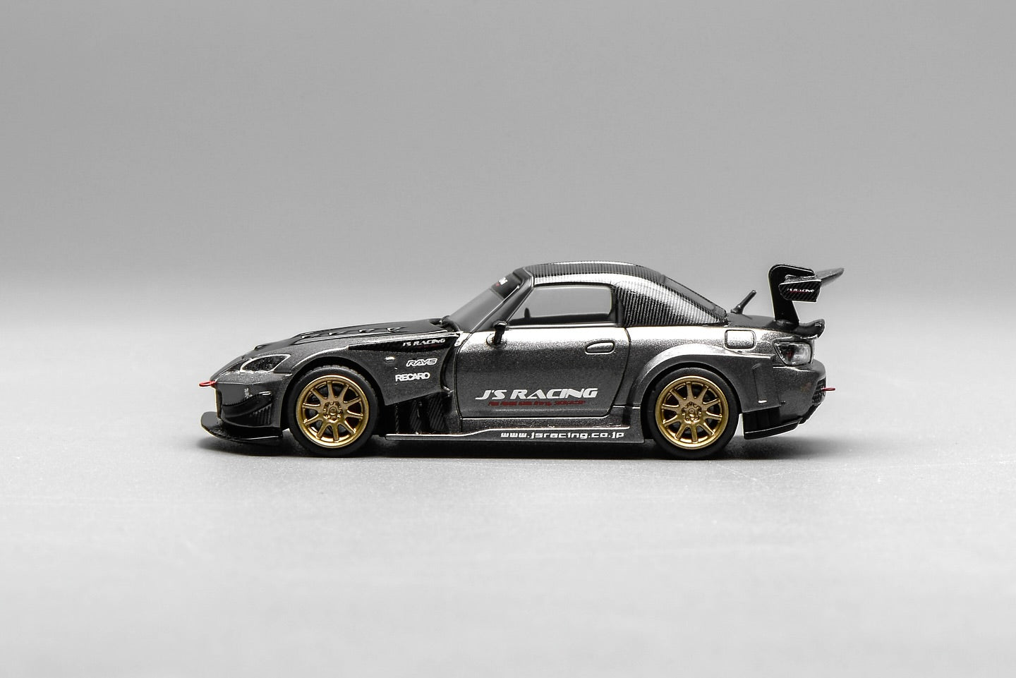 (PRE-ORDER) Motorhelix 1:64 Honda S2000 J‘s Racing Moon Rock Metallic M65145