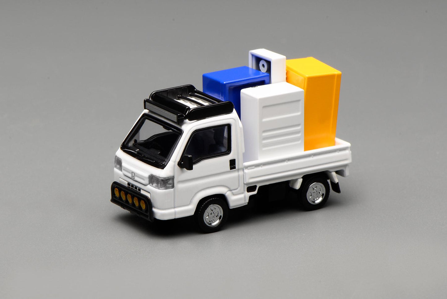 (PRE-ORDER) Motorhelix 1:64 Honda Acty Truck Customized Edition - Taffeta White M65615