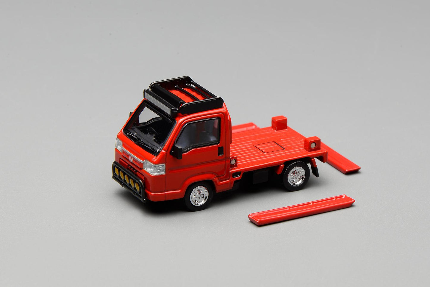 (PRE-ORDER) Motorhelix 1:64 Honda Acty Truck Customized Edition - Milano Red M65616