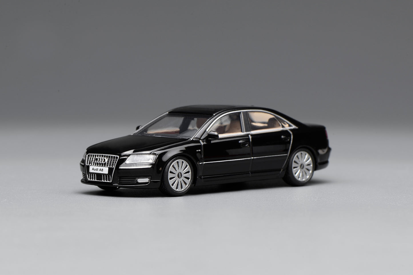 (PRE-ORDER) Motorhelix 1:64 Audi A8 2008 Metallic Black M68201