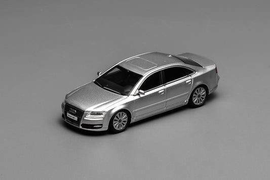 (PRE-ORDER) Motorhelix Intern Series 1:64 Audi A8 (D3) Facelift 2008 Ice Silver Metallic M68204