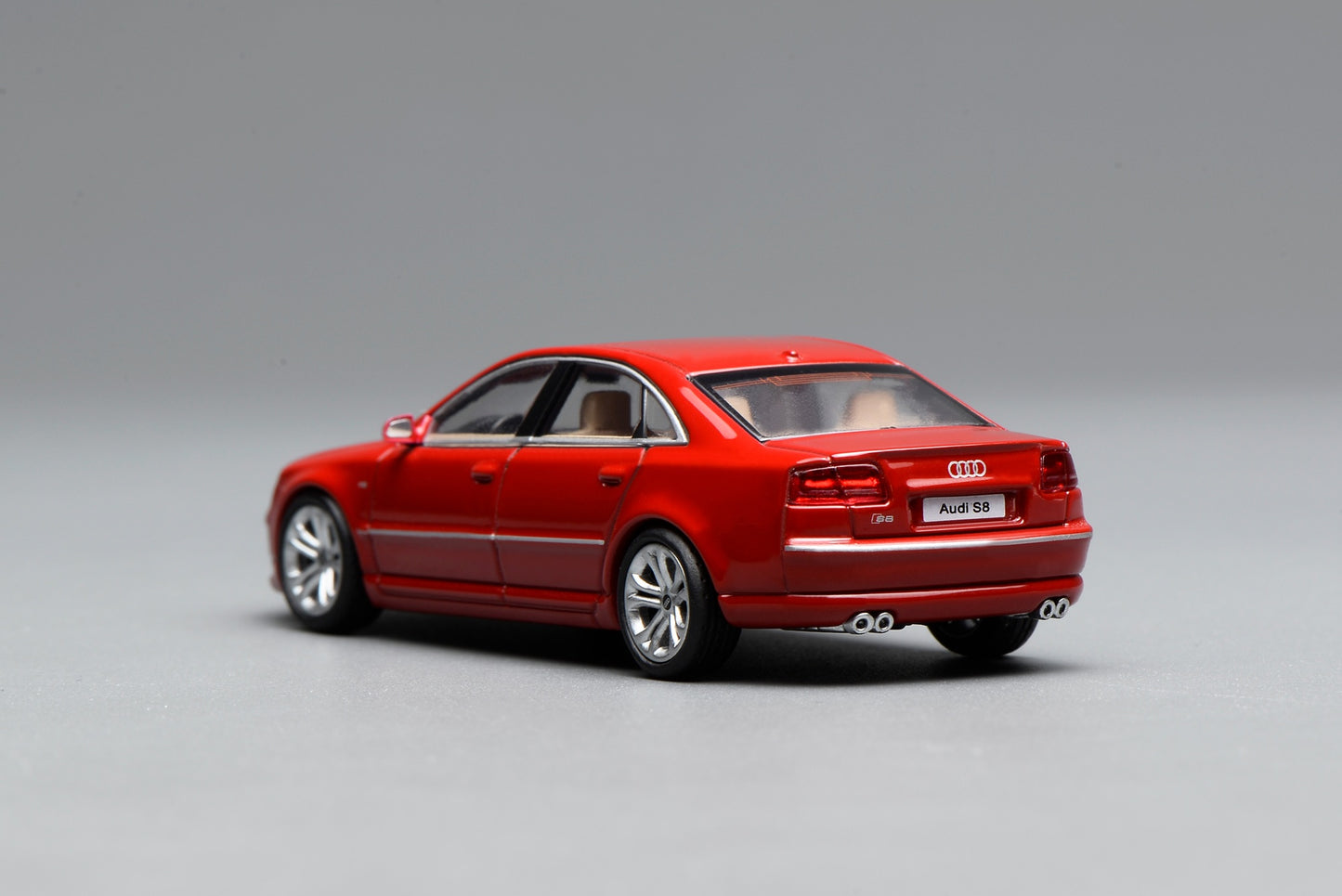 (PRE-ORDER) Motorhelix 1:64 Audi S8 2008 Misano red M68215